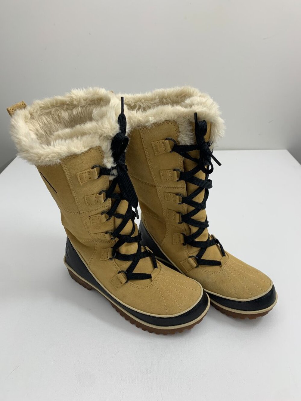 SOREL Boots Women's Size 9 New condition